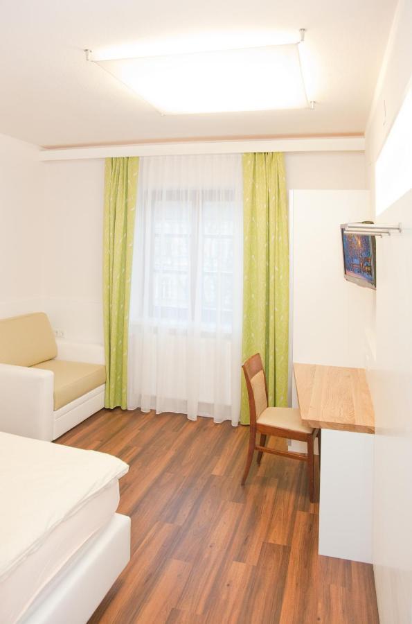 Gasthof Pack "Zur Lebing Au" Hartberg Phòng bức ảnh